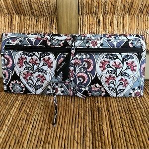 NWT Curling and Flat Iron Cover - Ornate Blooms